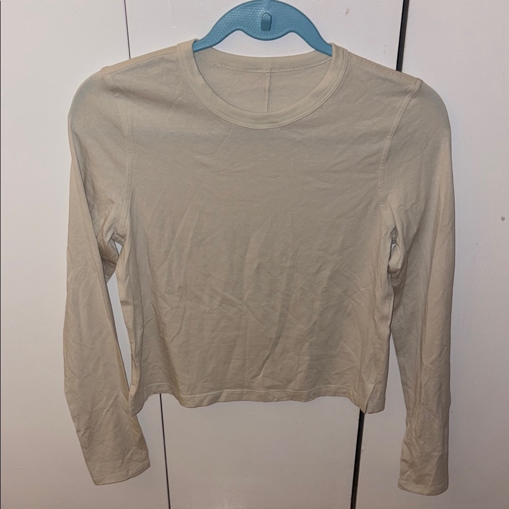 Lululemon Women's Long Sleeve Crewneck Top - Cream 4  EUC